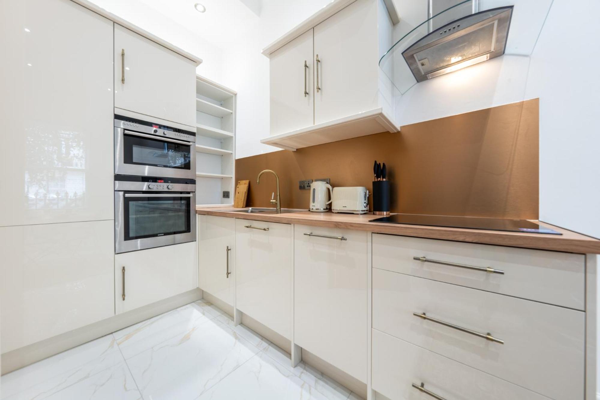 The Paddington Apartment