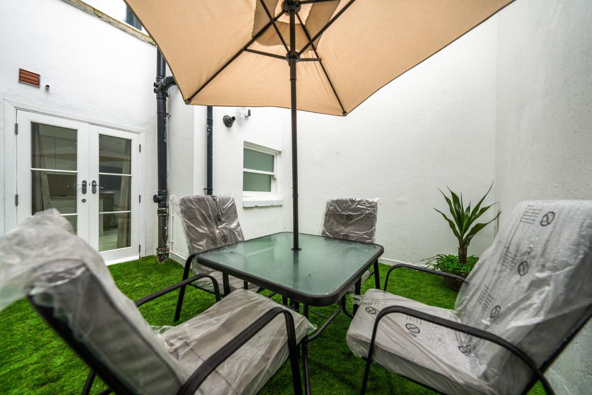 The Paddington Apartment